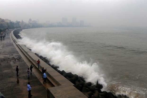 Cyclone Ockhi pic